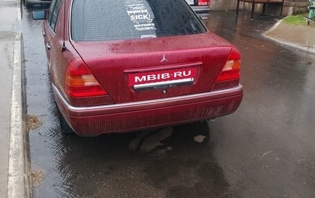 Mercedes-Benz C-Класс, 1994 год, 330 000 рублей, 3 фотография