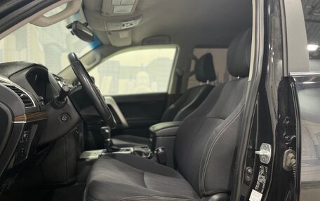 Toyota Land Cruiser Prado 150 рестайлинг 2, 2019 год, 4 736 890 рублей, 9 фотография