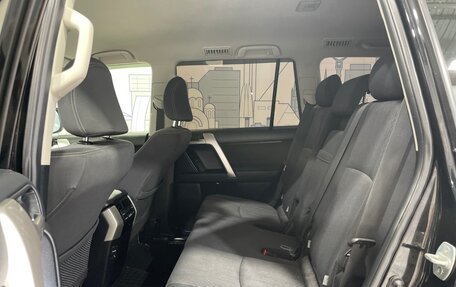 Toyota Land Cruiser Prado 150 рестайлинг 2, 2019 год, 4 736 890 рублей, 12 фотография