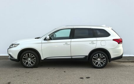 Mitsubishi Outlander III рестайлинг 3, 2017 год, 1 650 000 рублей, 3 фотография