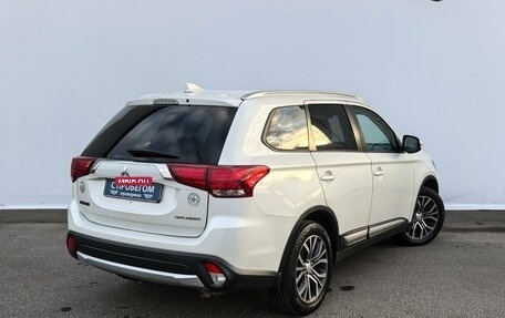Mitsubishi Outlander III рестайлинг 3, 2017 год, 1 650 000 рублей, 2 фотография