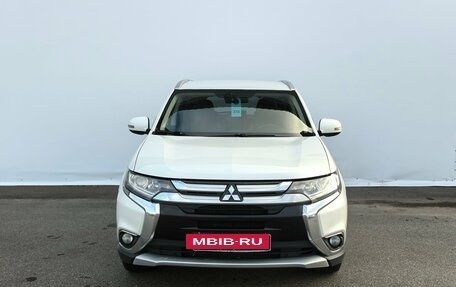 Mitsubishi Outlander III рестайлинг 3, 2017 год, 1 650 000 рублей, 5 фотография