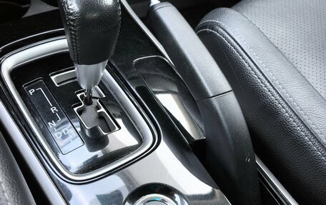 Mitsubishi Outlander III рестайлинг 3, 2017 год, 1 650 000 рублей, 16 фотография