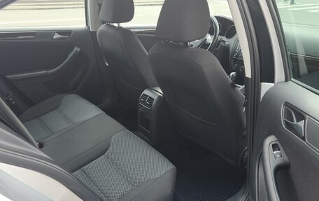 Volkswagen Jetta VI, 2016 год, 1 250 000 рублей, 12 фотография
