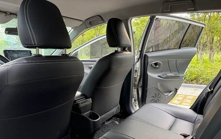 Toyota Yaris XP150 рестайлинг, 2022 год, 1 270 000 рублей, 9 фотография