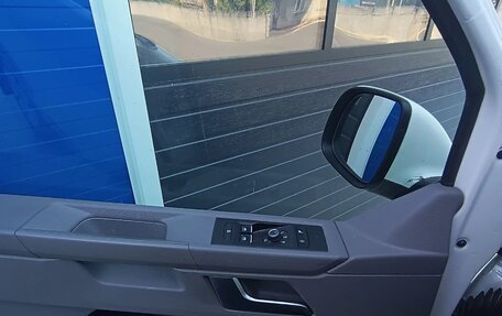 Volkswagen Caravelle T6 рестайлинг, 2021 год, 4 600 000 рублей, 11 фотография