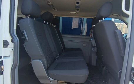 Volkswagen Caravelle T6 рестайлинг, 2021 год, 4 600 000 рублей, 15 фотография