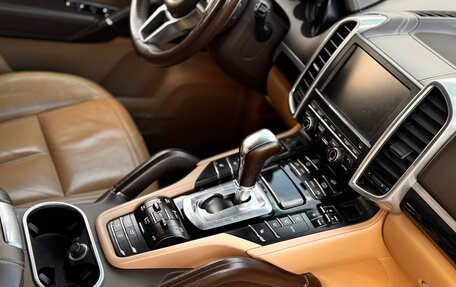 Porsche Cayenne III, 2015 год, 2 990 000 рублей, 18 фотография