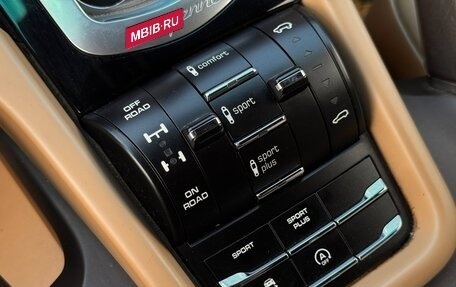 Porsche Cayenne III, 2015 год, 2 990 000 рублей, 29 фотография