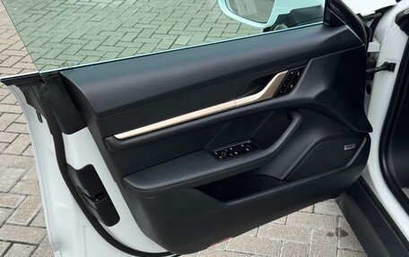 Porsche Taycan I, 2021 год, 9 990 000 рублей, 15 фотография