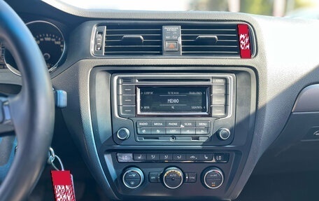 Volkswagen Jetta VI, 2014 год, 1 050 000 рублей, 13 фотография