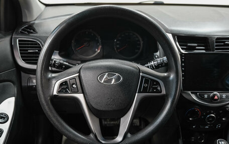 Hyundai Solaris II рестайлинг, 2016 год, 999 000 рублей, 21 фотография