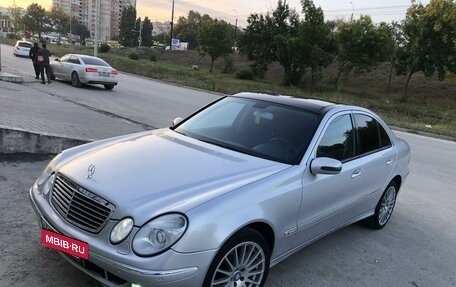 Mercedes-Benz E-Класс, 2005 год, 550 000 рублей, 3 фотография