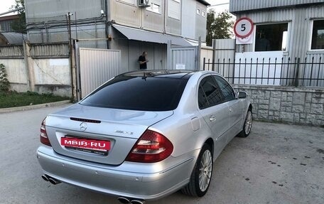 Mercedes-Benz E-Класс, 2005 год, 550 000 рублей, 5 фотография