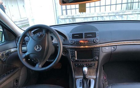 Mercedes-Benz E-Класс, 2005 год, 550 000 рублей, 22 фотография