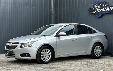 Chevrolet Cruze II, 2011 год, 649 000 рублей, 4 фотография