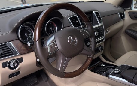 Mercedes-Benz GL-Класс, 2015 год, 3 800 000 рублей, 4 фотография