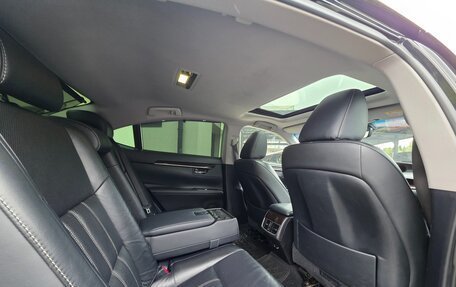 Lexus ES VII, 2015 год, 2 400 000 рублей, 11 фотография