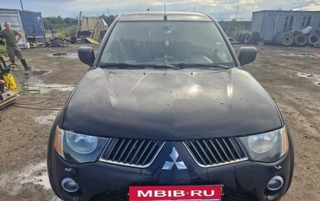 Mitsubishi L200 IV рестайлинг, 2008 год, 799 999 рублей, 2 фотография