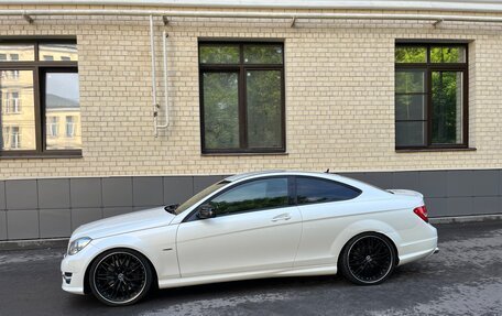 Mercedes-Benz C-Класс, 2013 год, 2 100 000 рублей, 3 фотография