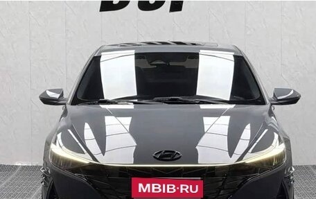 Hyundai Elantra, 2023 год, 1 650 000 рублей, 2 фотография