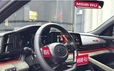 Hyundai Elantra, 2023 год, 1 650 000 рублей, 8 фотография