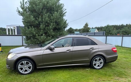 Mercedes-Benz E-Класс, 2012 год, 1 550 000 рублей, 2 фотография