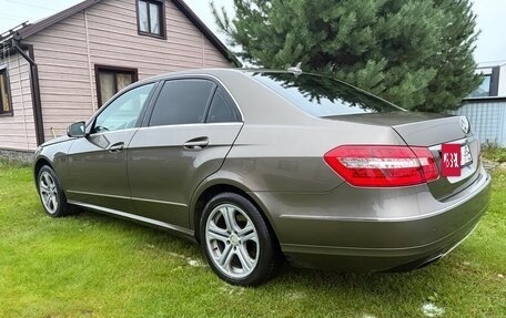 Mercedes-Benz E-Класс, 2012 год, 1 550 000 рублей, 3 фотография