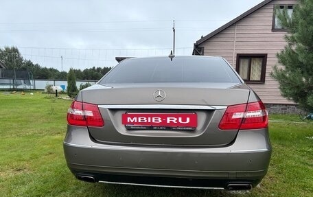 Mercedes-Benz E-Класс, 2012 год, 1 550 000 рублей, 4 фотография