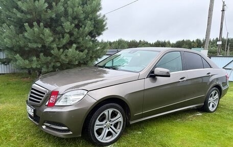 Mercedes-Benz E-Класс, 2012 год, 1 550 000 рублей, 6 фотография