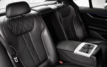 BMW 7 серия, 2020 год, 4 735 000 рублей, 17 фотография
