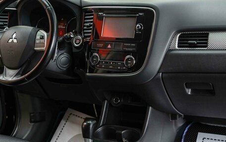 Mitsubishi Outlander III рестайлинг 3, 2014 год, 1 450 000 рублей, 8 фотография