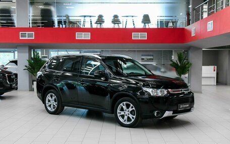 Mitsubishi Outlander III рестайлинг 3, 2014 год, 1 450 000 рублей, 3 фотография