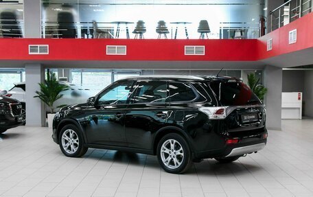 Mitsubishi Outlander III рестайлинг 3, 2014 год, 1 450 000 рублей, 4 фотография