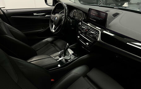 BMW 5 серия, 2019 год, 3 990 000 рублей, 21 фотография