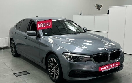 BMW 5 серия, 2019 год, 3 990 000 рублей, 6 фотография