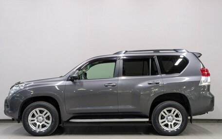 Toyota Land Cruiser Prado 150 рестайлинг 2, 2013 год, 2 650 000 рублей, 6 фотография