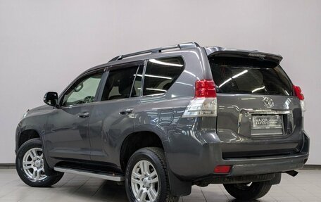 Toyota Land Cruiser Prado 150 рестайлинг 2, 2013 год, 2 650 000 рублей, 5 фотография