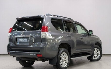 Toyota Land Cruiser Prado 150 рестайлинг 2, 2013 год, 2 650 000 рублей, 15 фотография