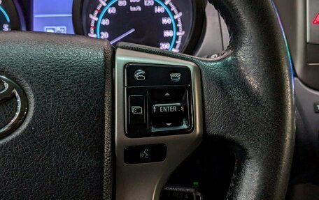 Toyota Land Cruiser Prado 150 рестайлинг 2, 2013 год, 2 650 000 рублей, 23 фотография