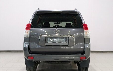 Toyota Land Cruiser Prado 150 рестайлинг 2, 2013 год, 2 650 000 рублей, 29 фотография