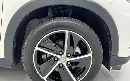 Honda Vezel, 2022 год, 1 160 500 рублей, 17 фотография