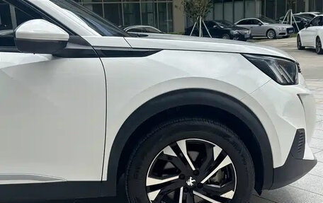 Peugeot 2008 II, 2022 год, 1 225 000 рублей, 9 фотография