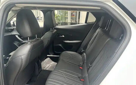 Peugeot 2008 II, 2022 год, 1 225 000 рублей, 7 фотография
