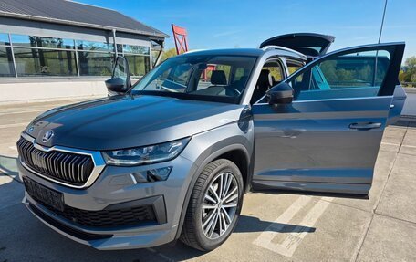 Skoda Kodiaq I, 2022 год, 3 430 000 рублей, 2 фотография