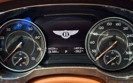 Bentley Bentayga I, 2016 год, 13 000 000 рублей, 5 фотография
