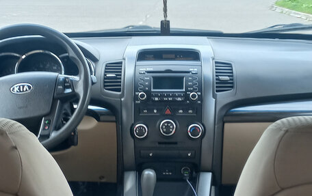 KIA Sorento II рестайлинг, 2011 год, 950 000 рублей, 10 фотография
