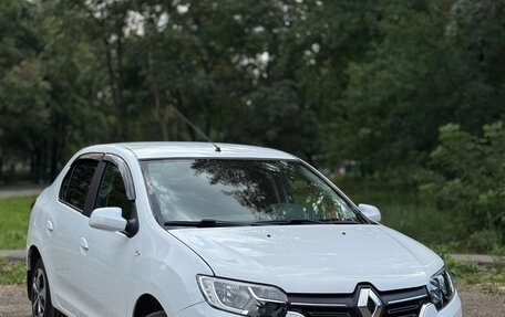 Renault Logan II, 2020 год, 800 000 рублей, 2 фотография