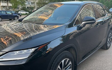 Lexus RX IV рестайлинг, 2020 год, 3 799 999 рублей, 2 фотография