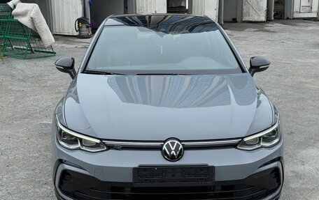 Volkswagen Golf VIII, 2023 год, 1 920 000 рублей, 2 фотография